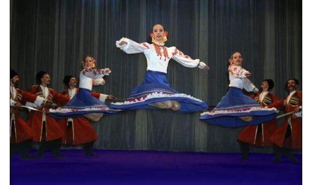 Боевой танец кубанских казаков  - смотреть